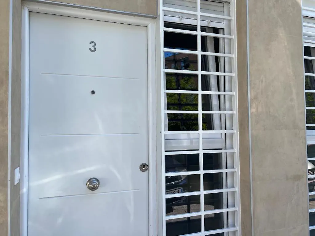 شقة Aparment La Elipa مدريد 0*,  إسبانيا